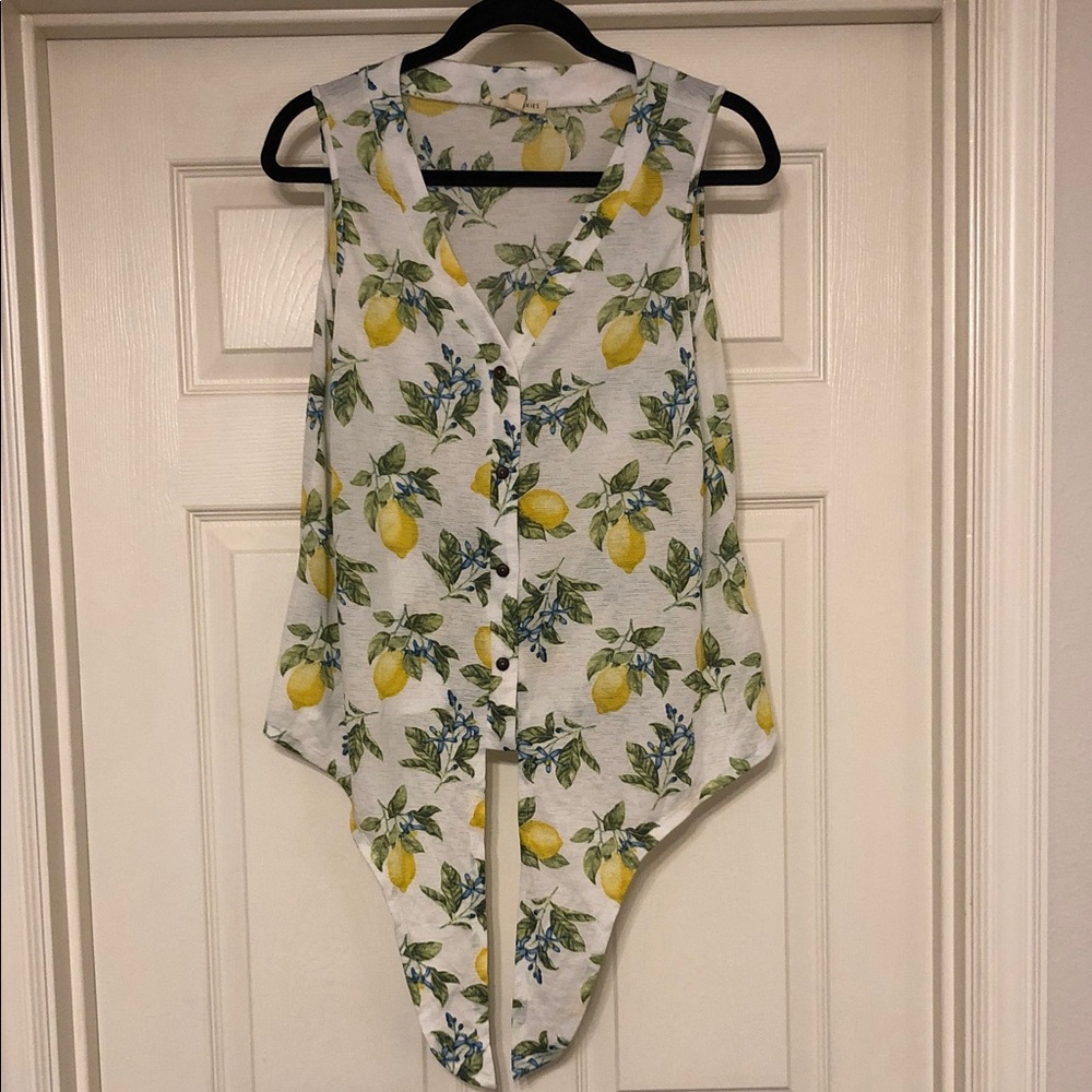 Parallel Skies Women’s Sleeveless Lemon-Print Button-Front Top Size Large